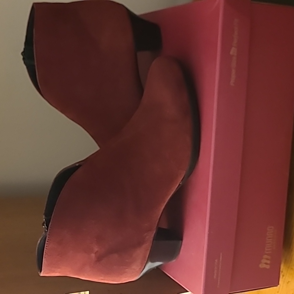 Munro Suede Ankle Boots - Cranberry 10W